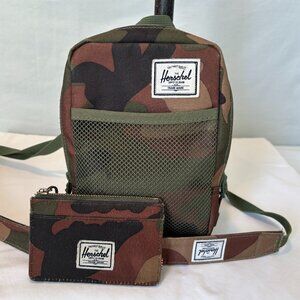 Herschel Sinclair Small crossbody Bag and coin/card wallet in Army Green, camo